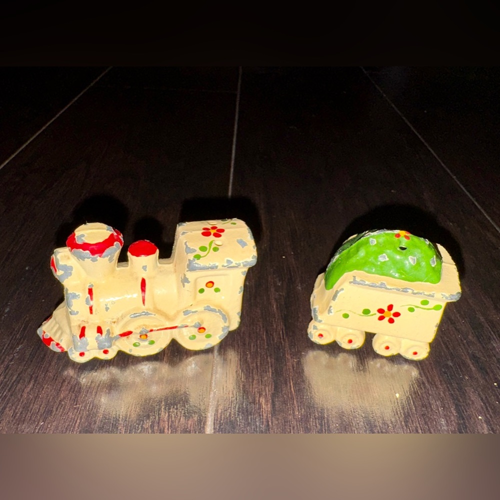 Vintage Cast Iron Salt and Pepper Shakers Train Engine and Coal Car